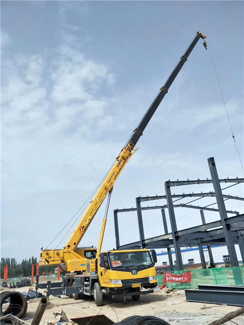 成安县超高层建筑钢结构吊装案例